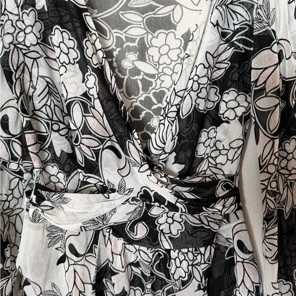 Karen Kane Vintage Y2K Sheer Floral Wrap Blouse Black White S Fairy Grunge - Picture 3 of 6